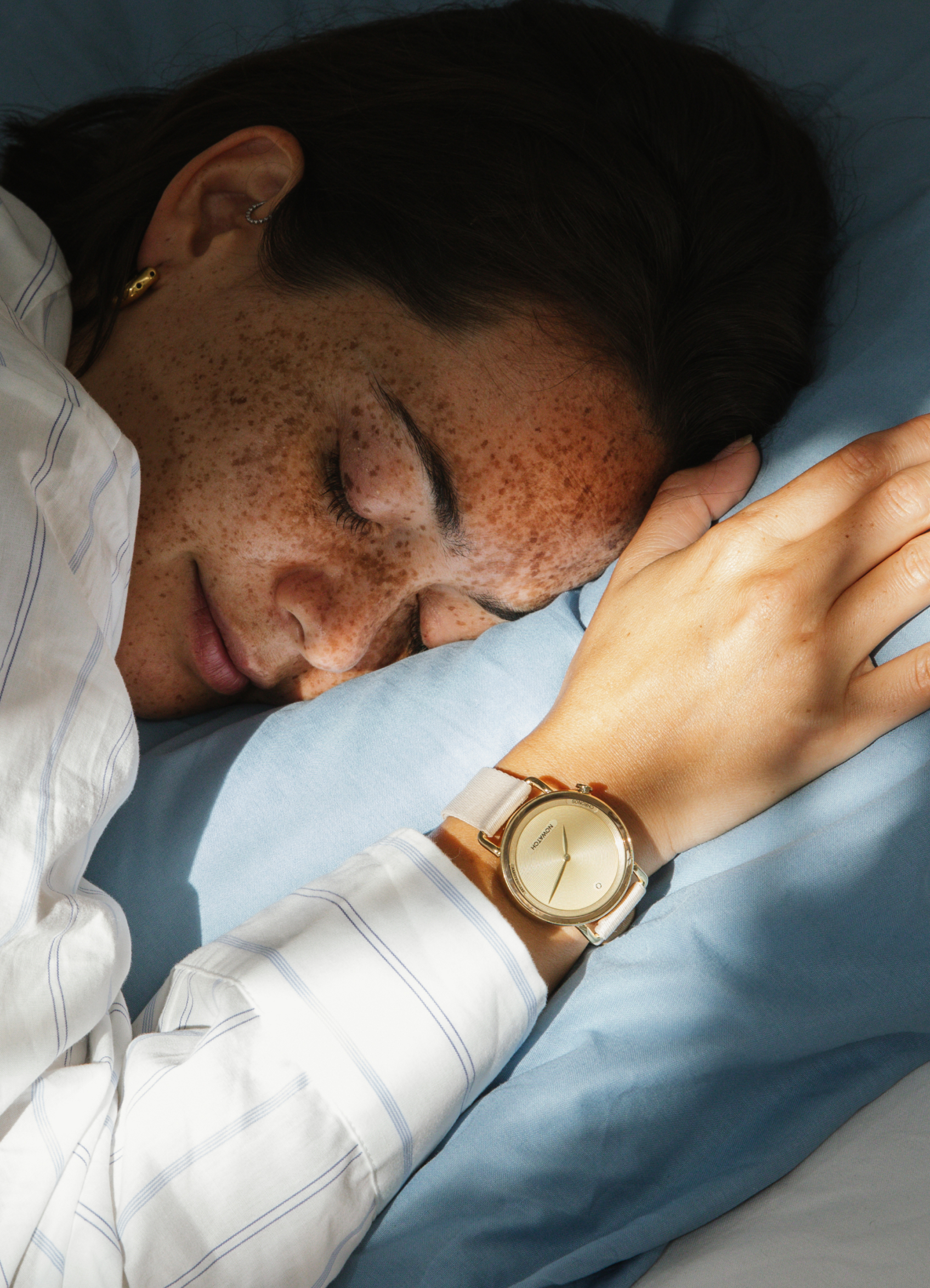 NOWATCH provide you with a comprehensive overview of your sleep patterns and quality NOWATCH provide you with a comprehensive overview of your sleep patterns and quality